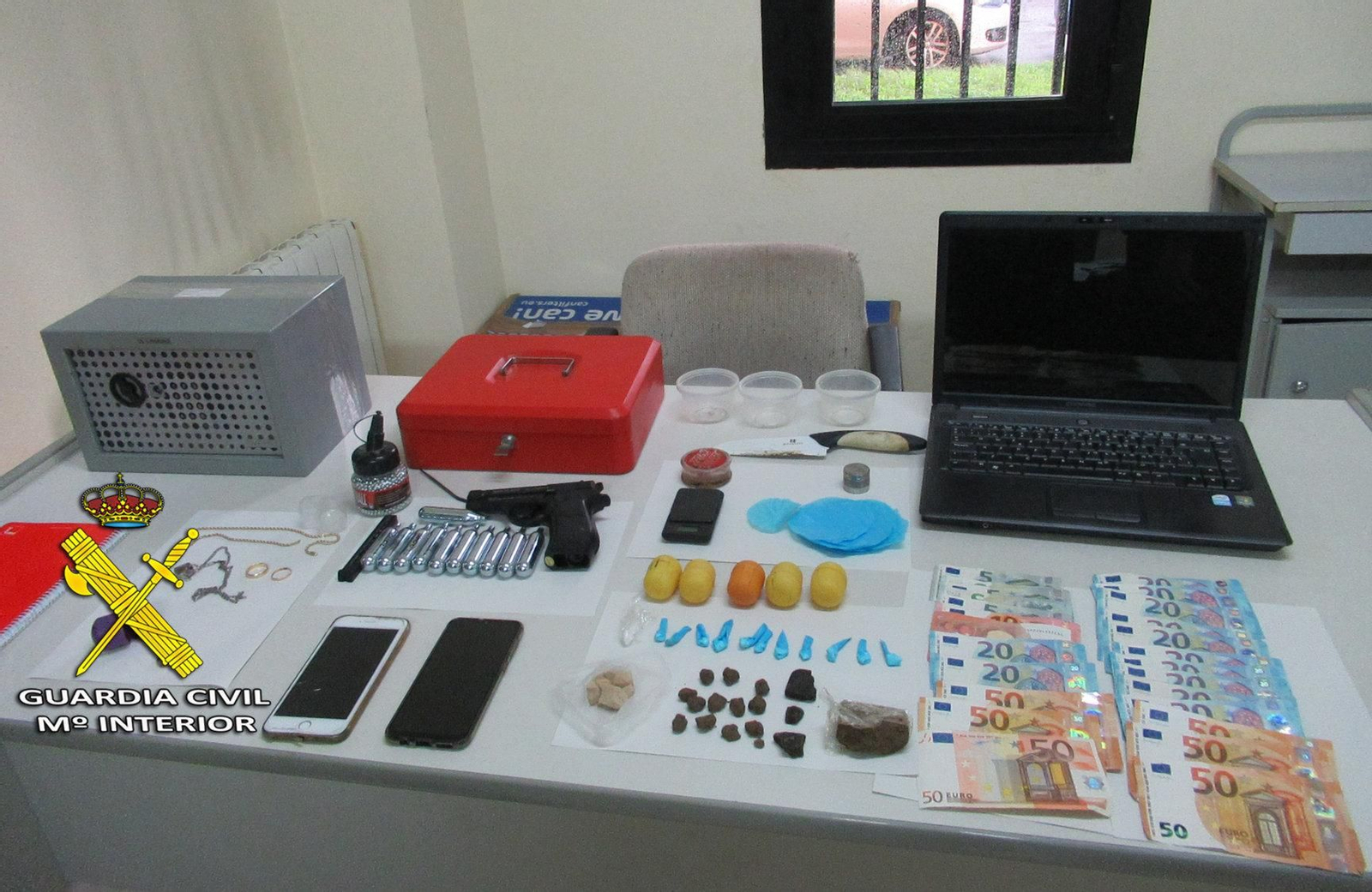 20200204 Punto venta droga O Grove