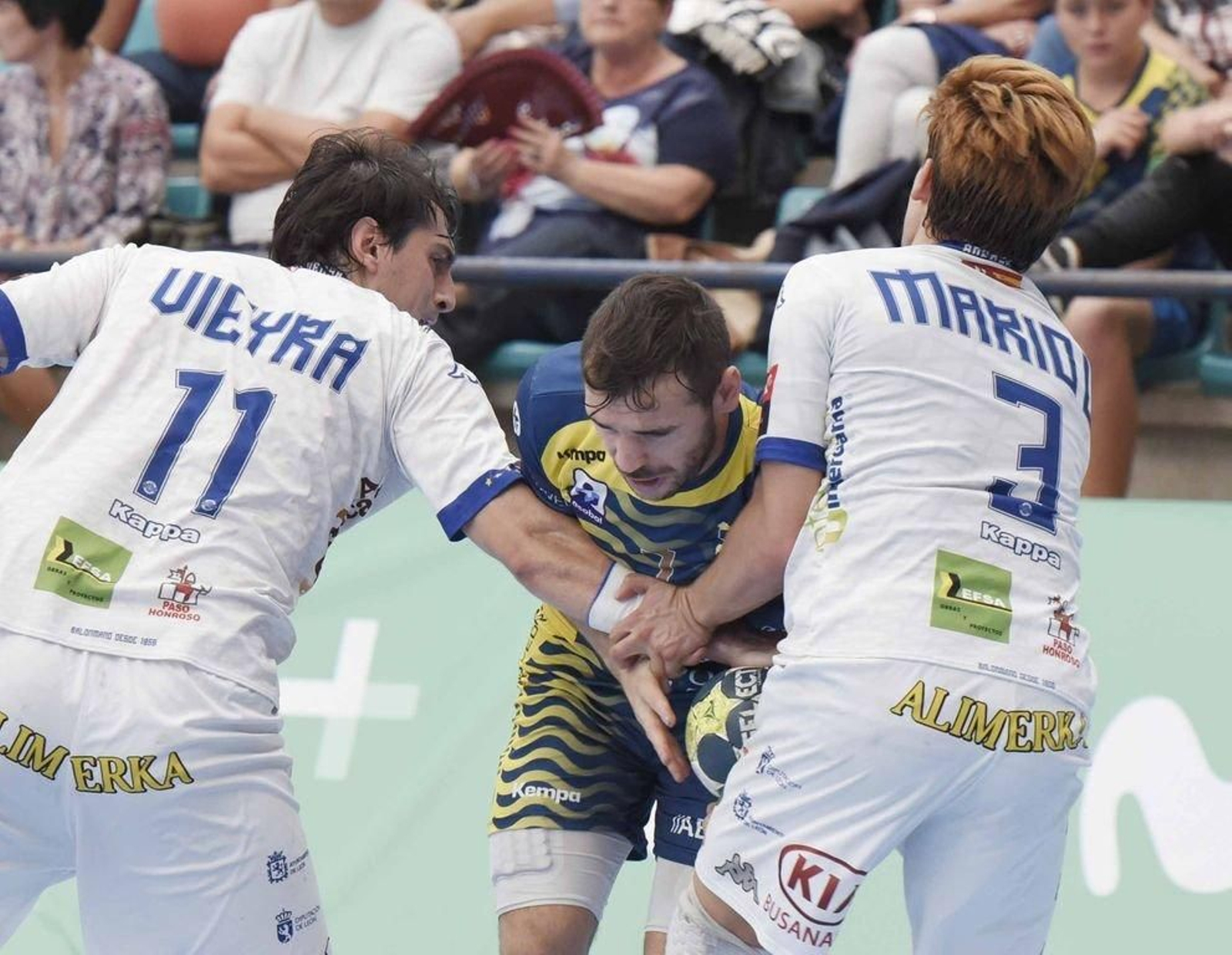 Tras la derrota ante el Ademar, el Frigoríficos busca sus primeros puntos.