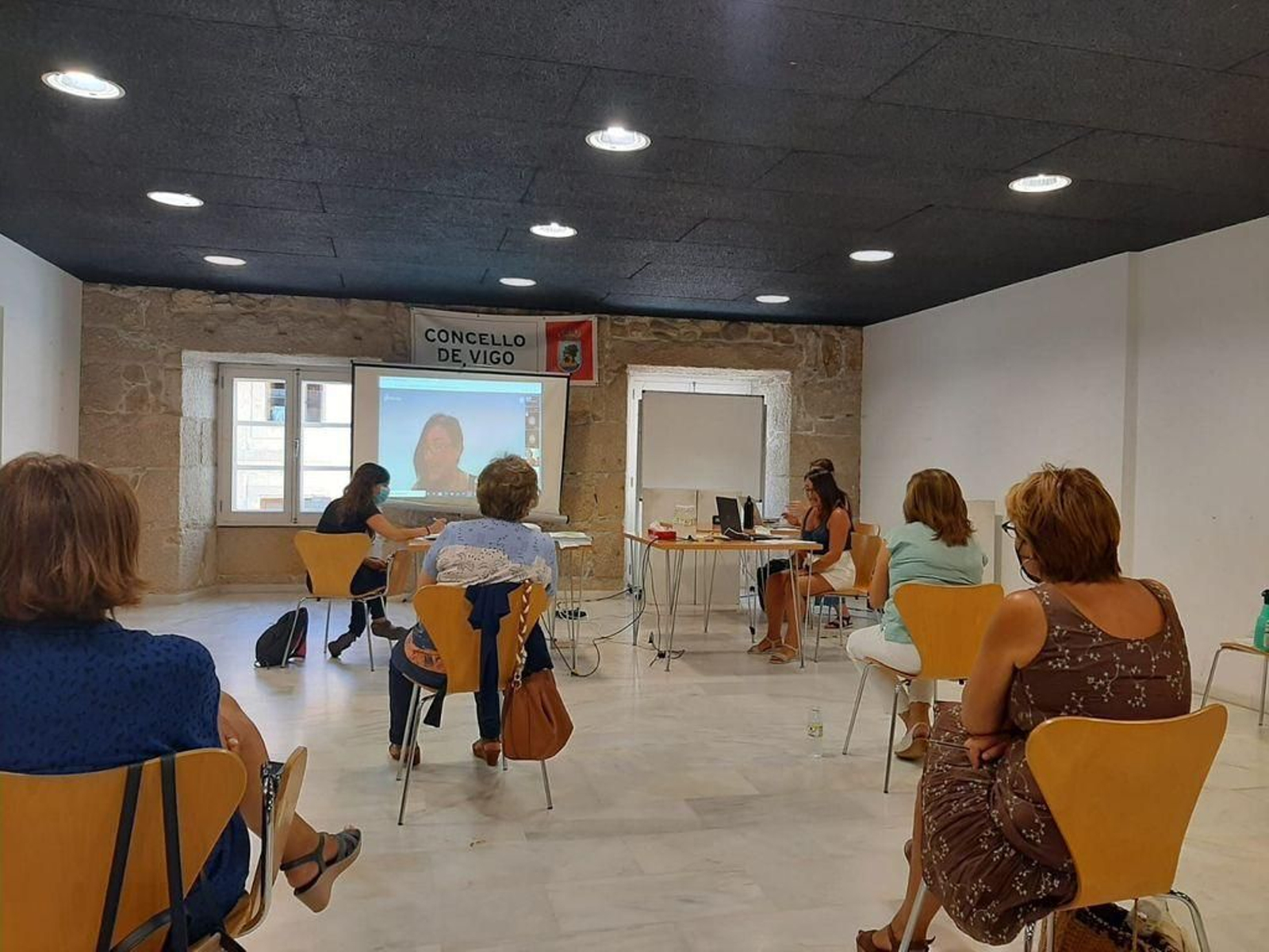 Los talleres se realizan en la Oficina Municipal del Casco Vello.