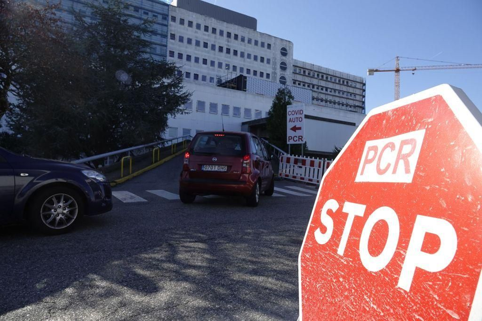 La positividad de las PCR de las últimas 24 horas se redujo a la mitad de la jornada anterior: un 4,33%.