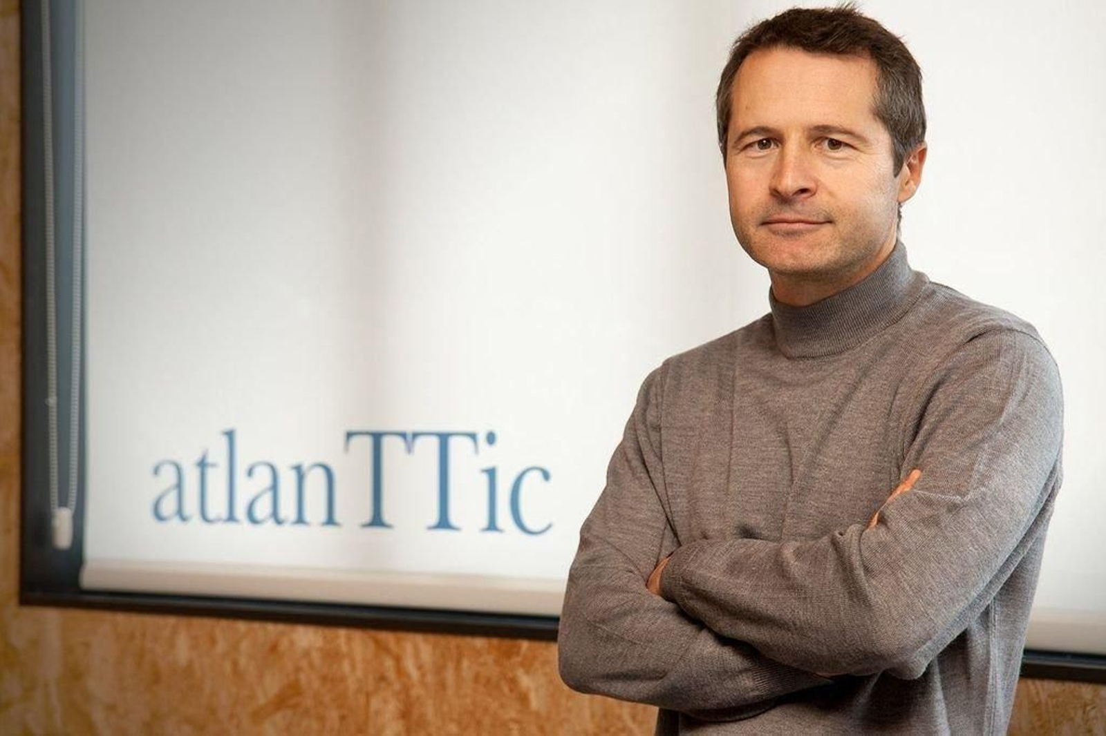 El director del centro de investigación, Carlos Mosquera.