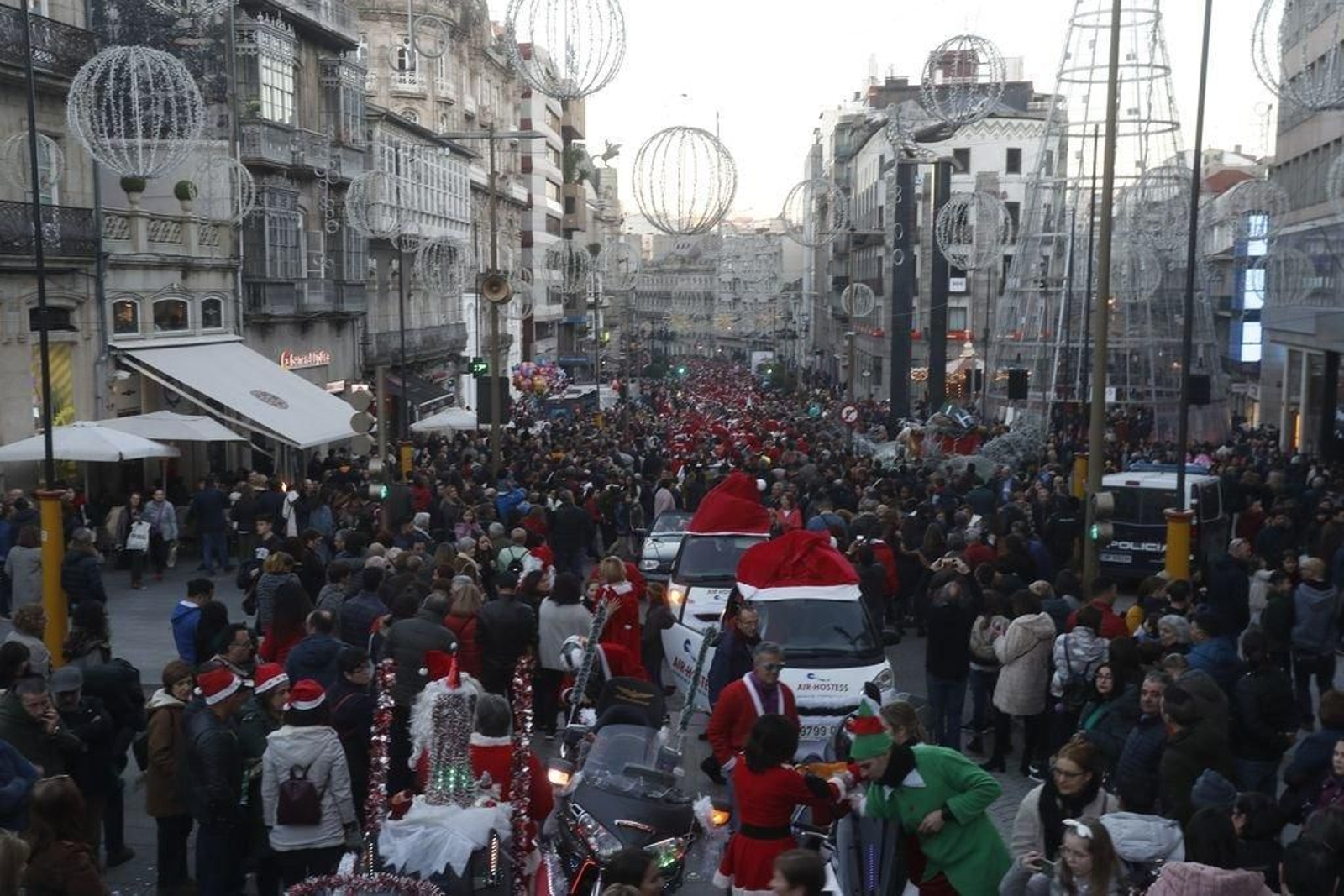 La papanoelada motera toma las calles de Vigo 34