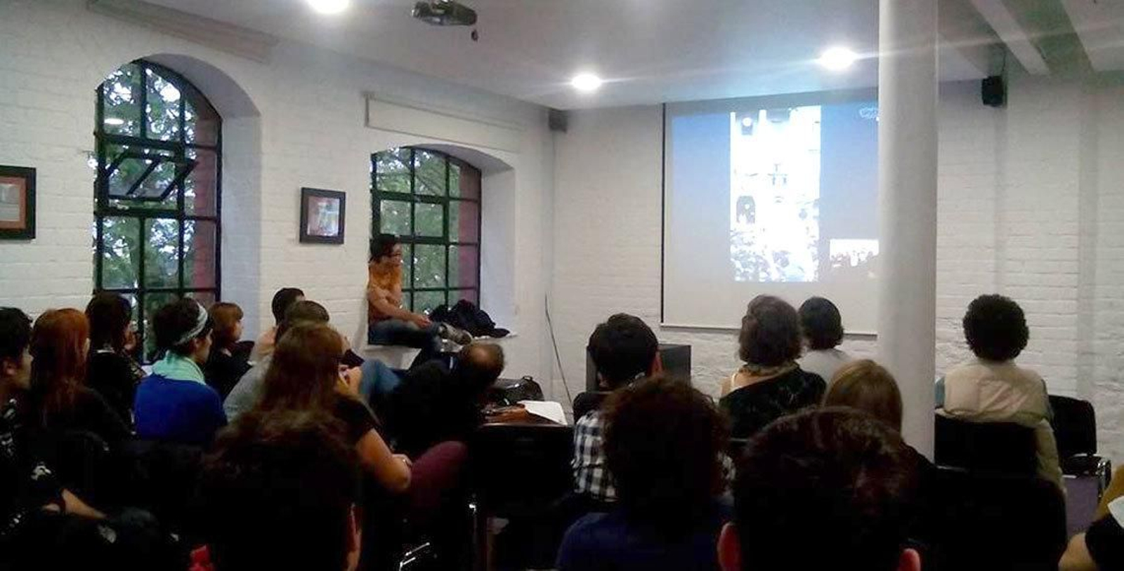 Asistentes a la proyección del documental sobre la PAH de Barcelona, en Bristol.