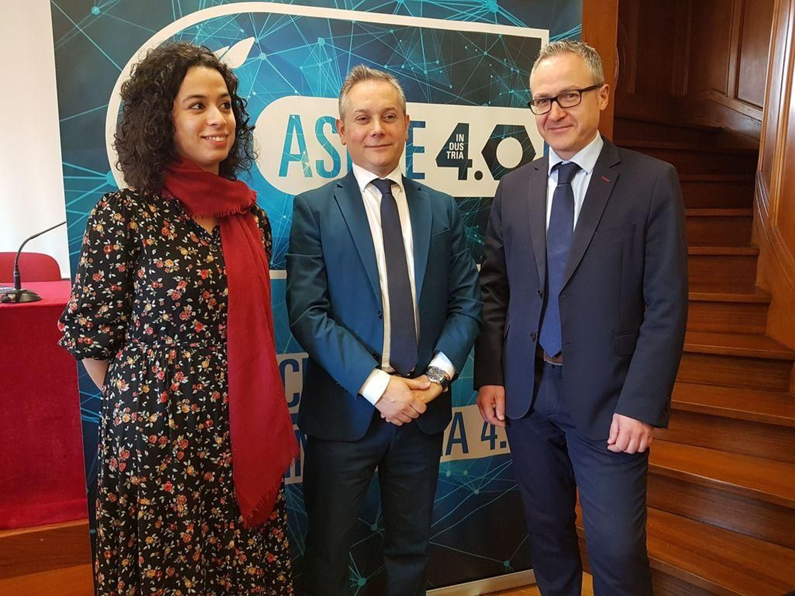 Helena Mariño, Enrique Mallón y Pablo Estévez, ayer en rueda de prensa en Asime.