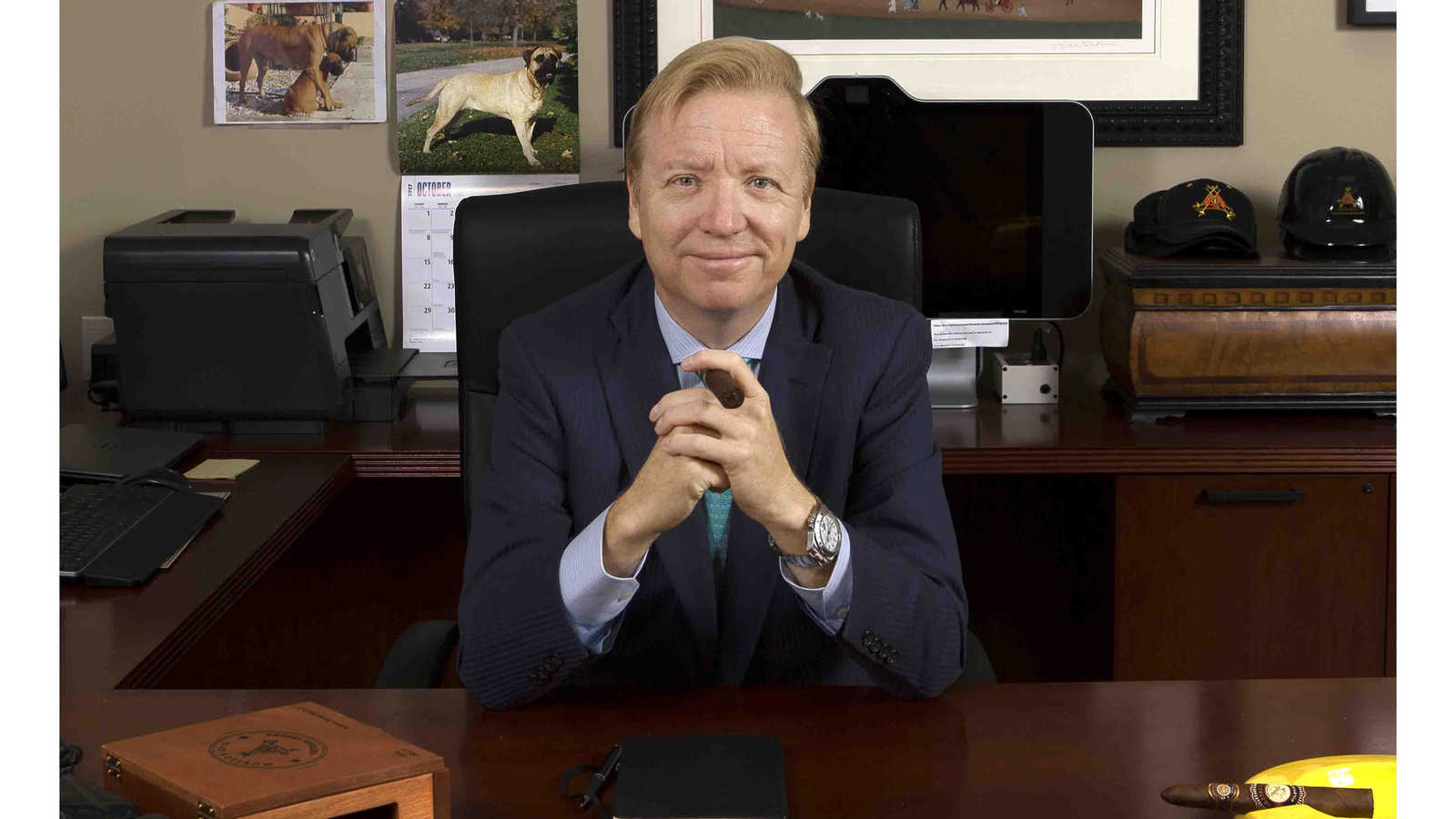 Fotografía cedida por la Cámara de Comercio España-Estados Unidos donde aparece su presidente Javier Estades Saez que ofreció a la presidenta de la Comunidad de Madrid, Isabel Díaz Ayuso, una cena con empresarios donde recibirá una placa como motivo de su visita. EFE/ Cámara De Comercio España-EE.UU.