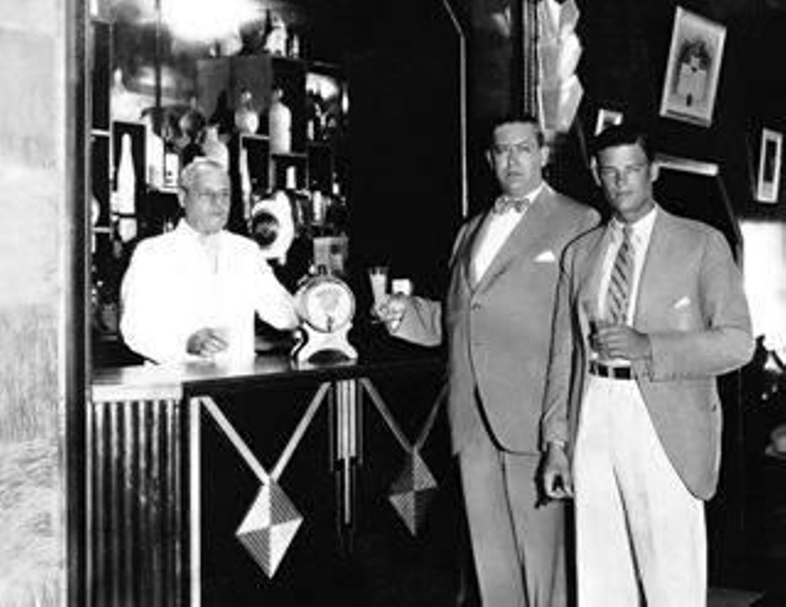Interior del edificio Bacardí en La Habana.