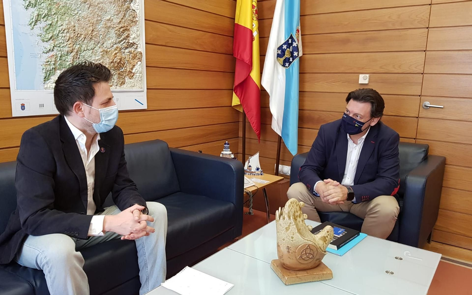 Miranda analiza con la Fundación Nosa Terra los avances en el Proyecto del Monumento a los Gallegos que trabajaron en la construcción del Canal de Panamá