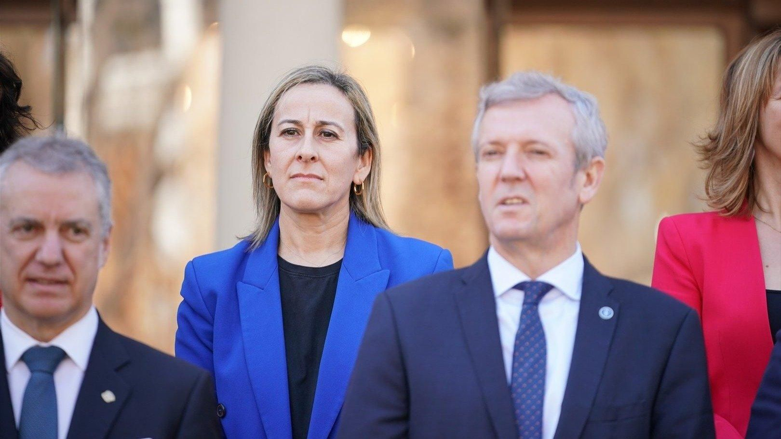 Ethel Vázquez y Alfonso Rueda, en primer plano. // E.P.