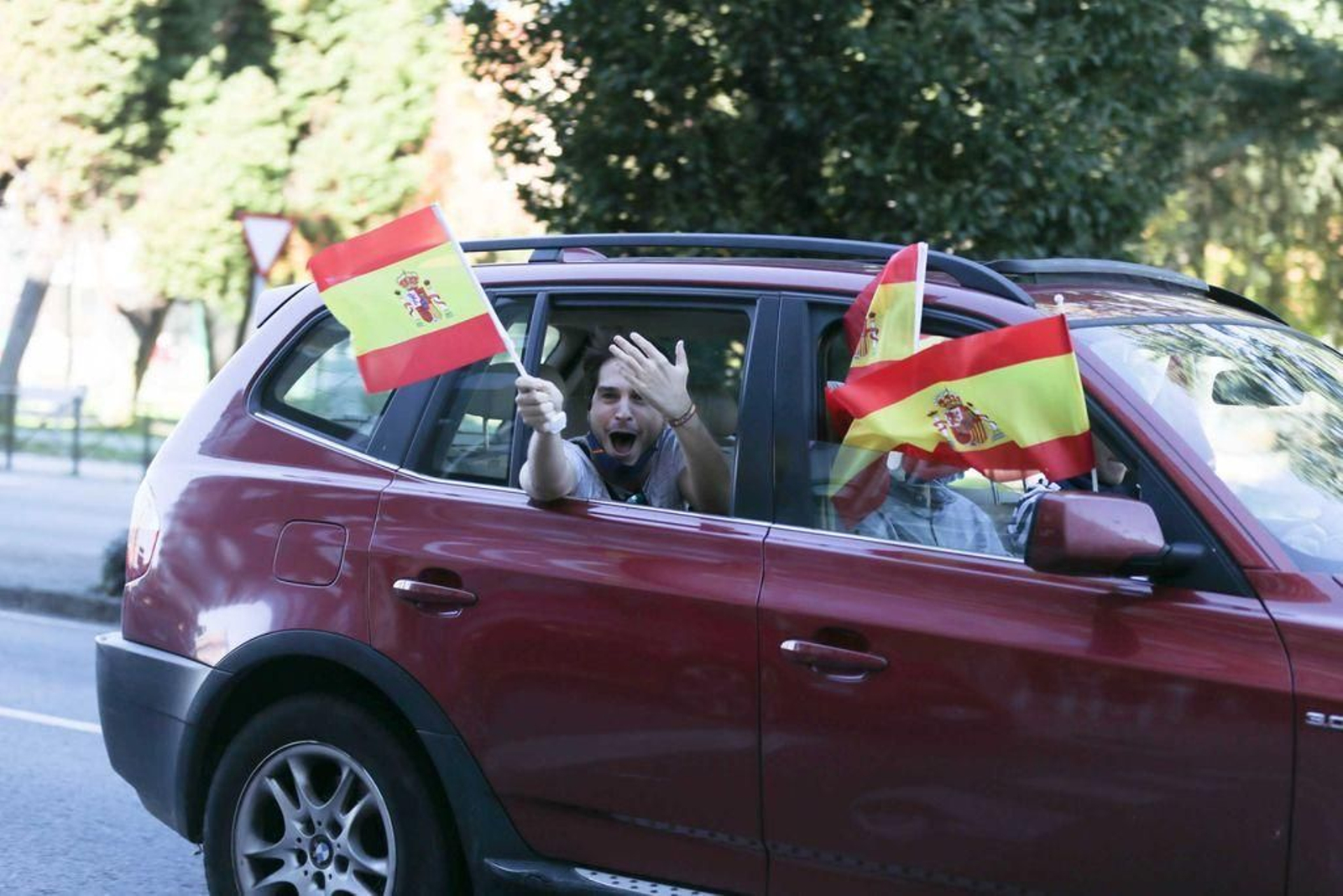 Los participantes, ayer, en el aparcamiento de Samil.
