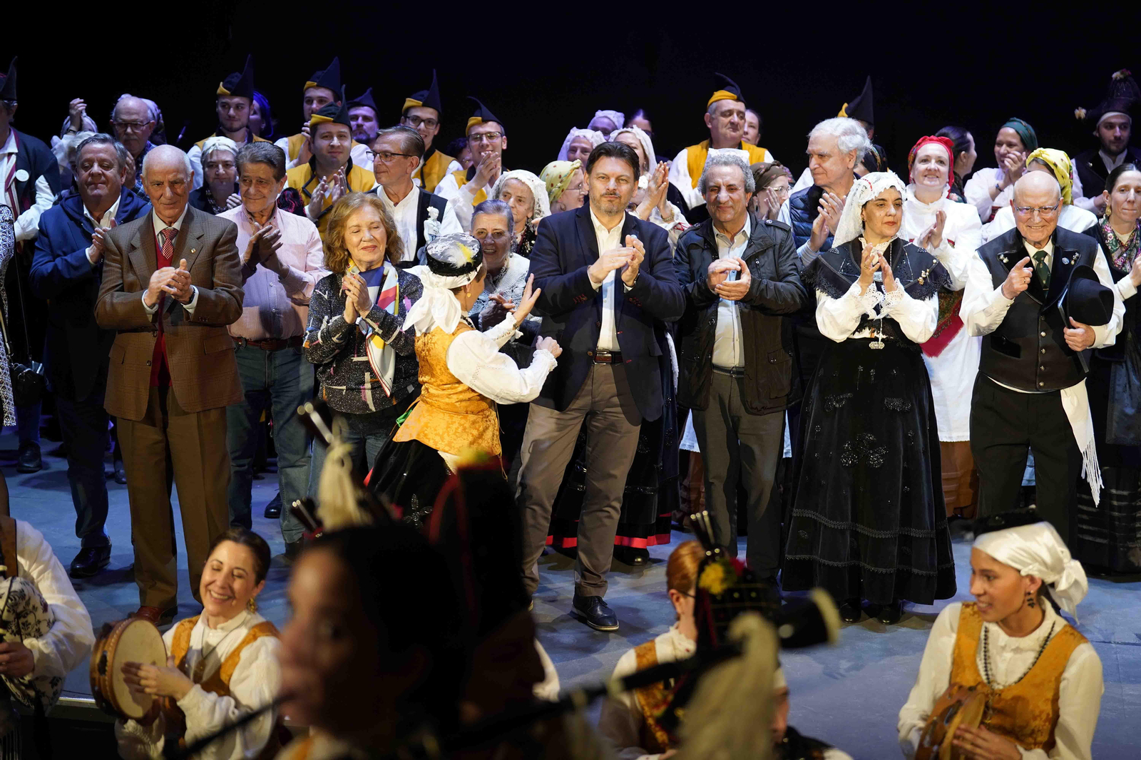 Imagen de la celebración del Centenario de la Agrupación Artística Gallega Rosalía de Castro de Madrid