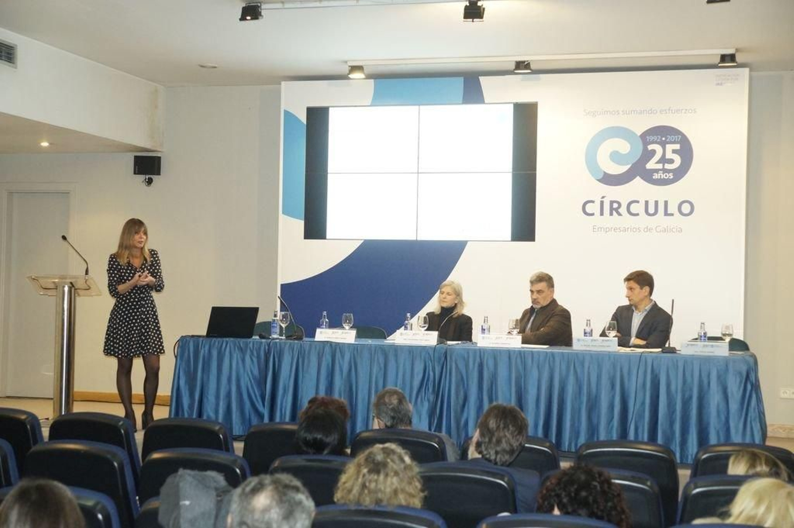 La Consellería de Economía presentó ayer en Vigo los planes de formación del sector naval.