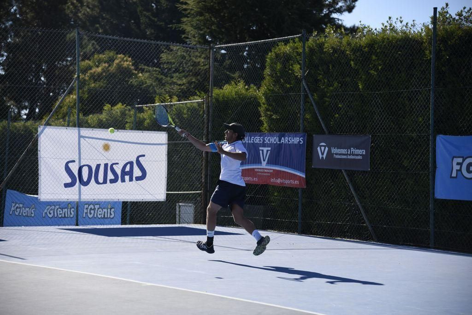 El Mercantil sí pudo acoger tenis.