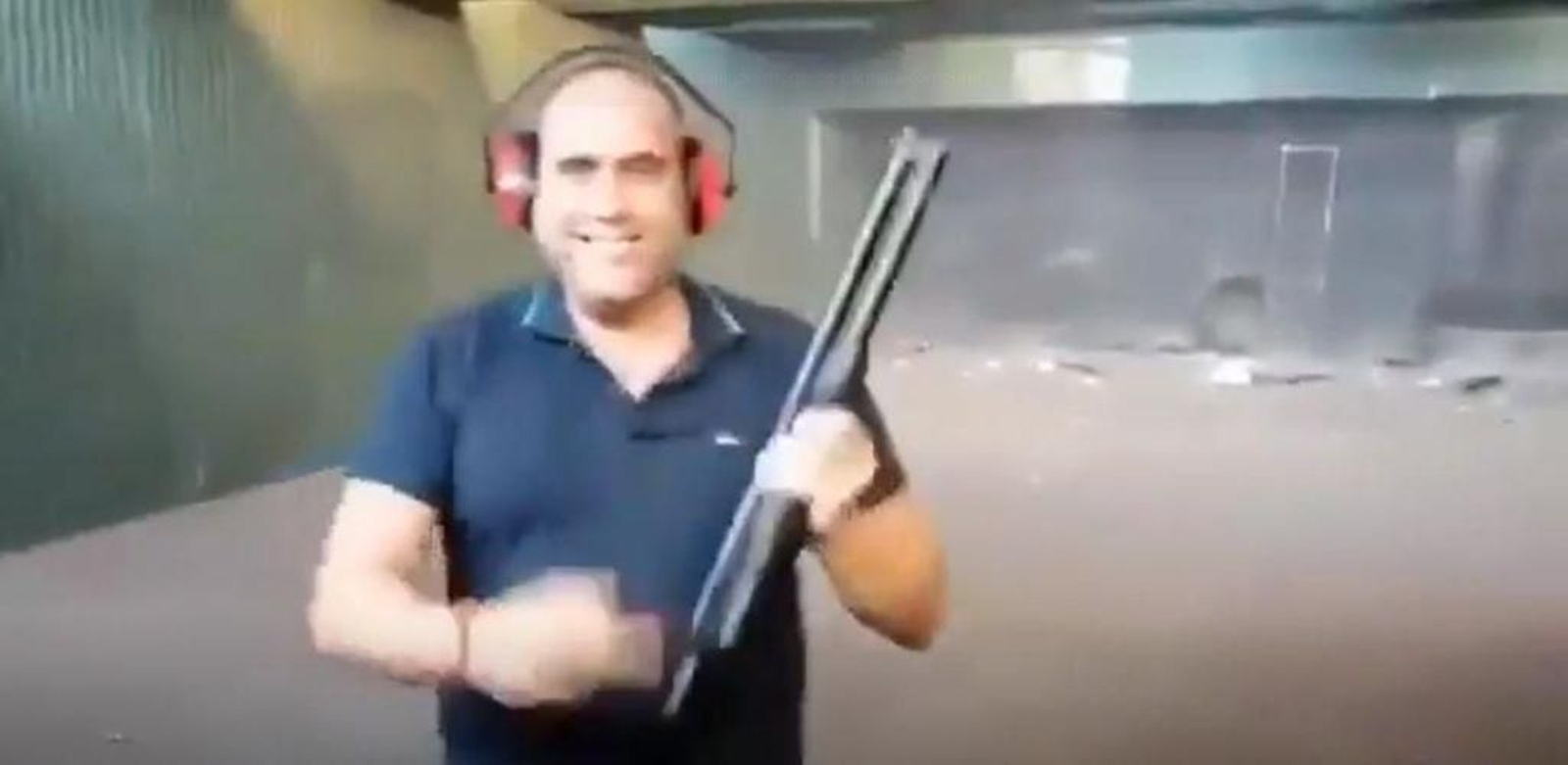 El exmilitar que se grabó disparando a fotos de miembros del Gobierno.