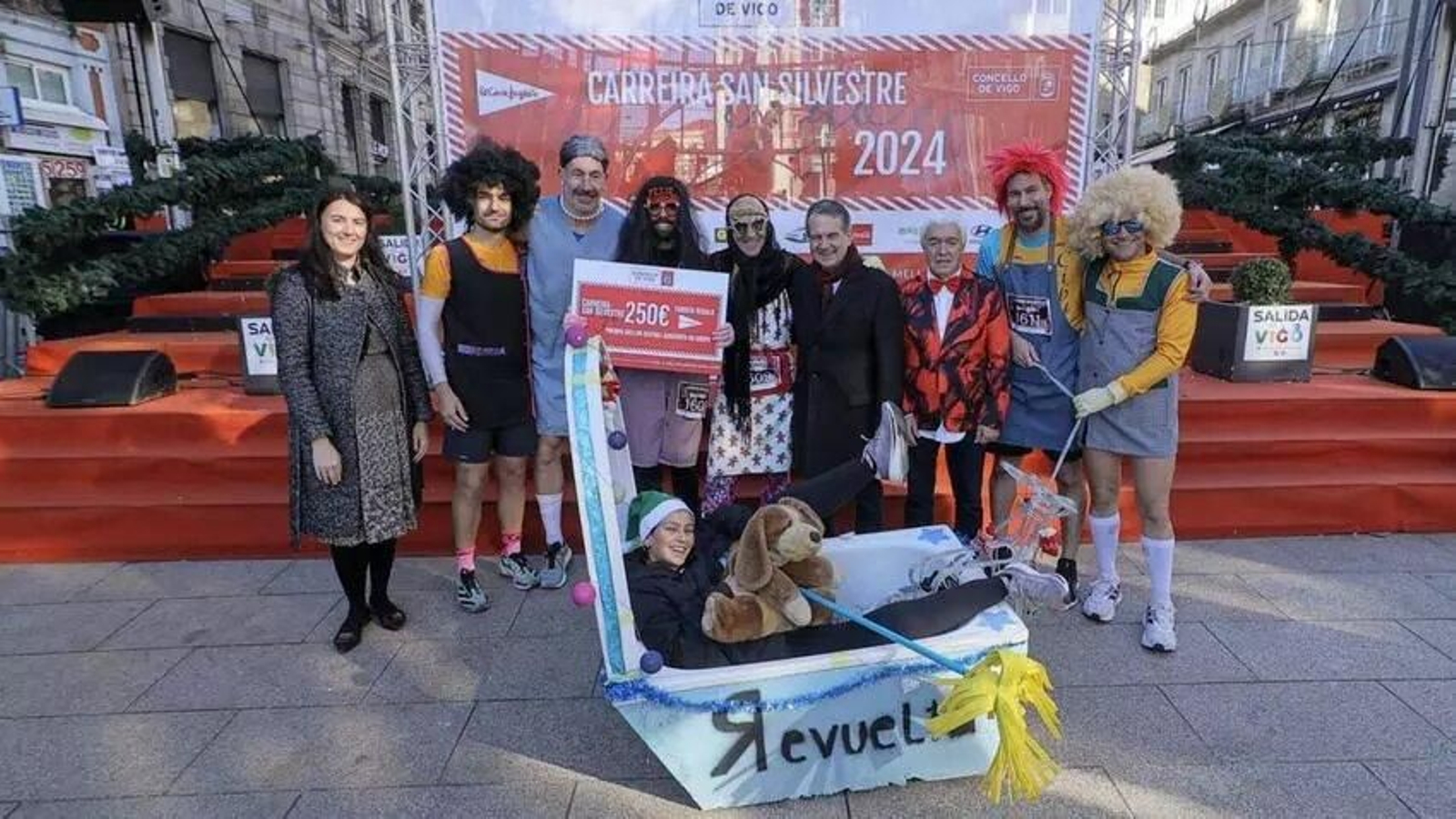 Galería | Vigo corre la San Silvestre 2024 entre multitud de disfraces
