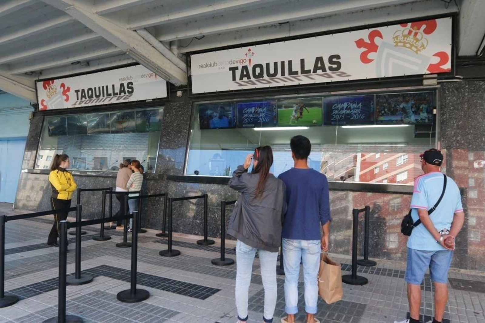 El Celta estrena sus nuevas taquillas en la campaña de abonados