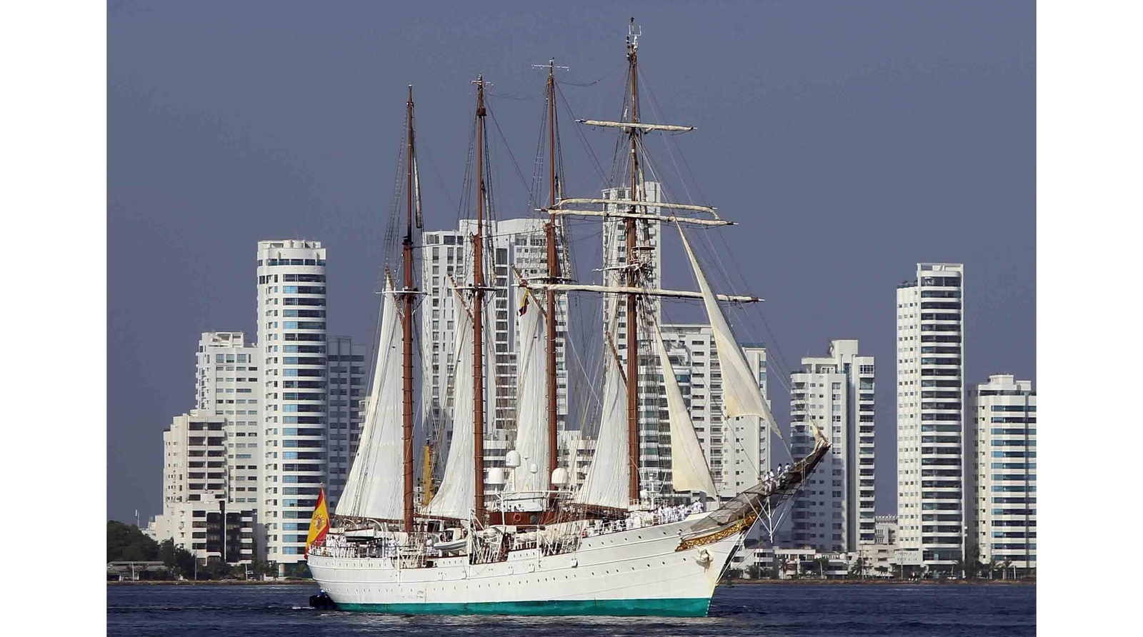 Foto de Archivo del buque escuela Juan Sebastián de Elcano en Cartagena de Indias (Colombia). EFE/ Ricardo Maldonado Rozo