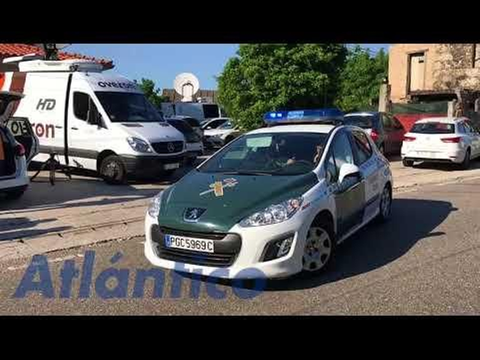 La guardia civil encuentra más de media tonelada de pólvora y nitrato