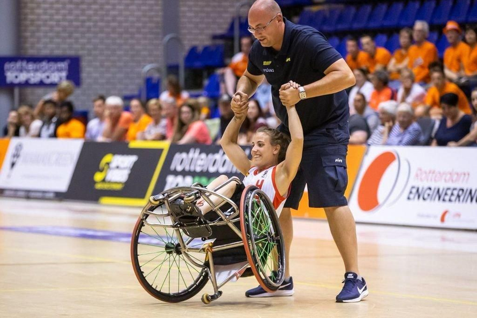 España perdió ayer.