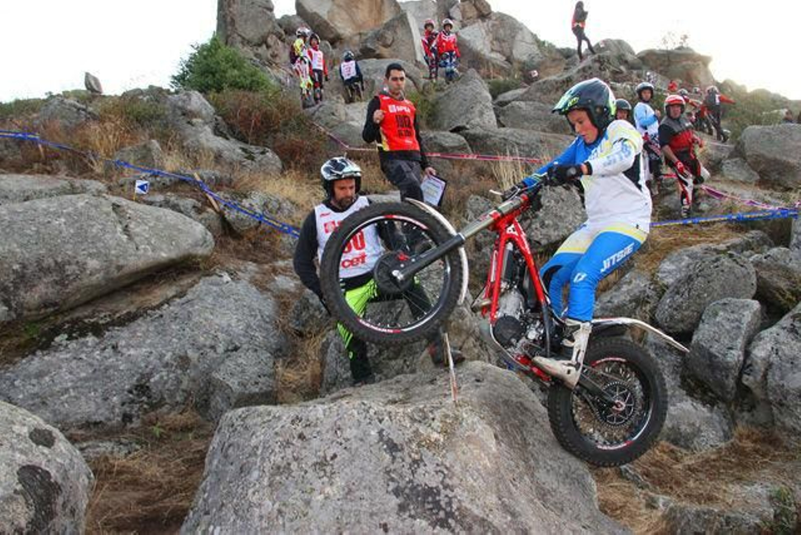 Martín Riobó, con sólo 16 años, es una de las grandes promesas del trial gallego.