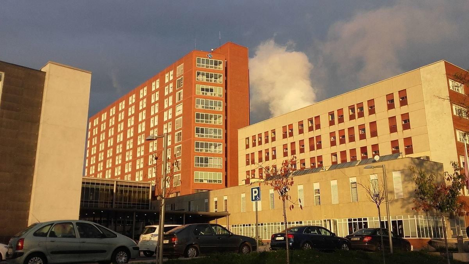 El hospital palentino Río Carrión, donde fueron ingresada la víctima y su agresor.