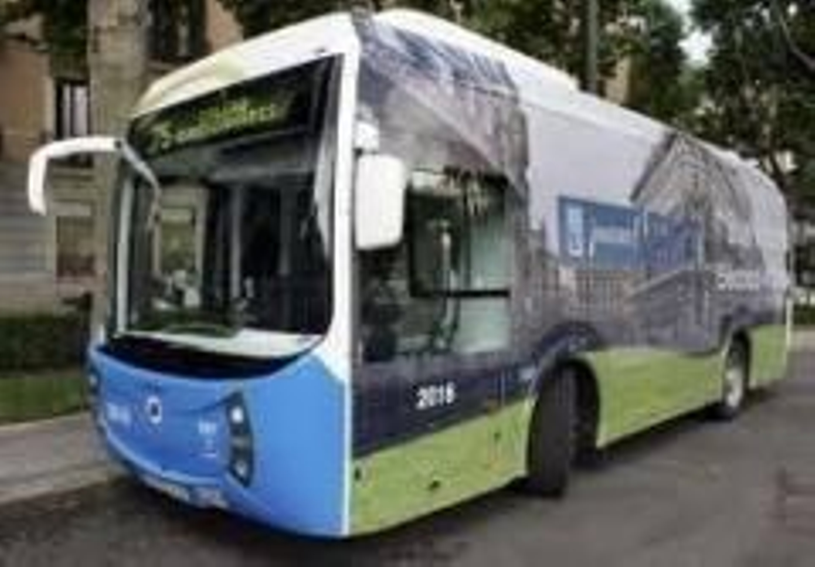 En la imagen, un autobús urbano.