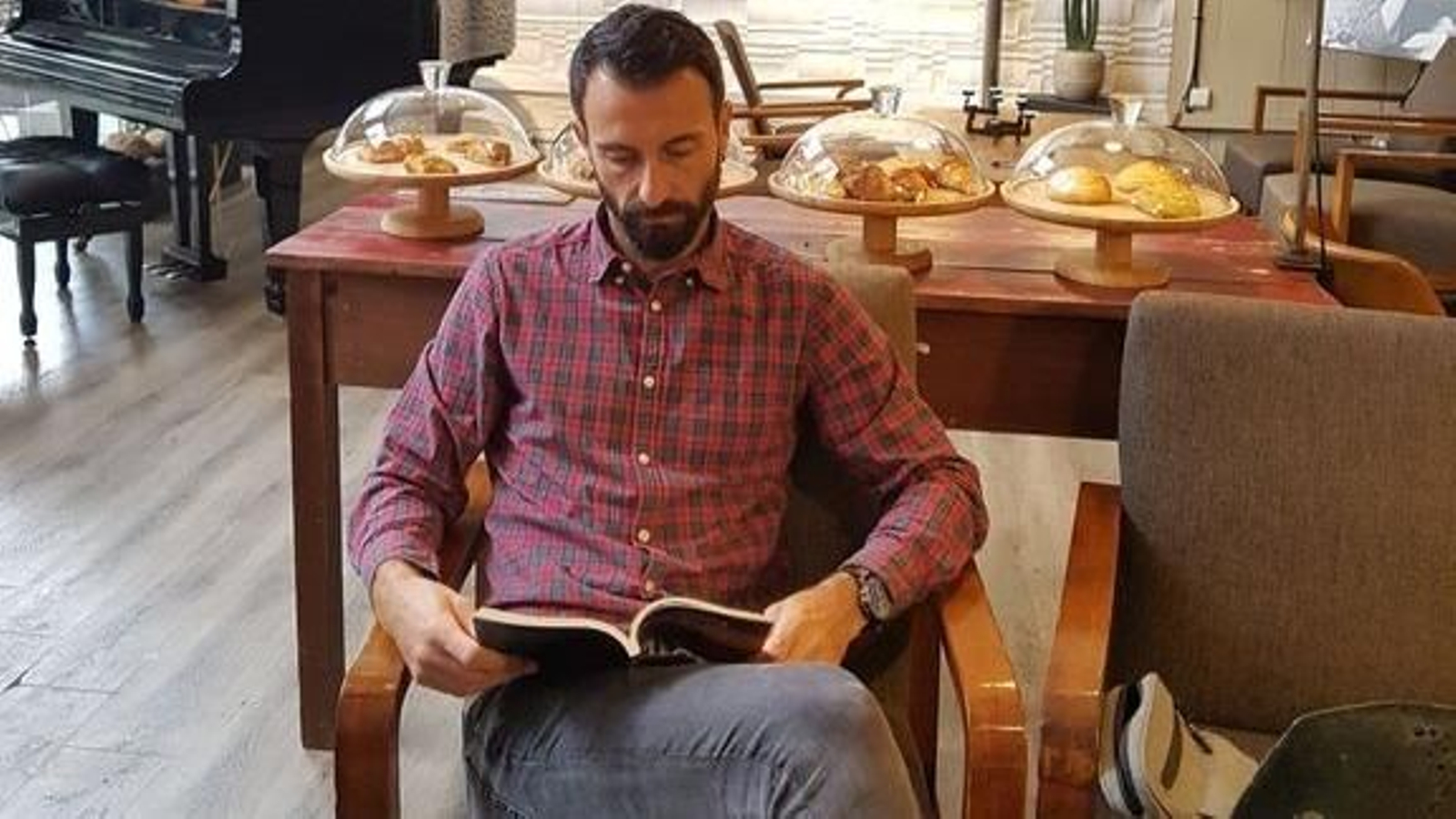 El guardés Denis Maza presentará “La mística de un grano de arena” en su tierra.