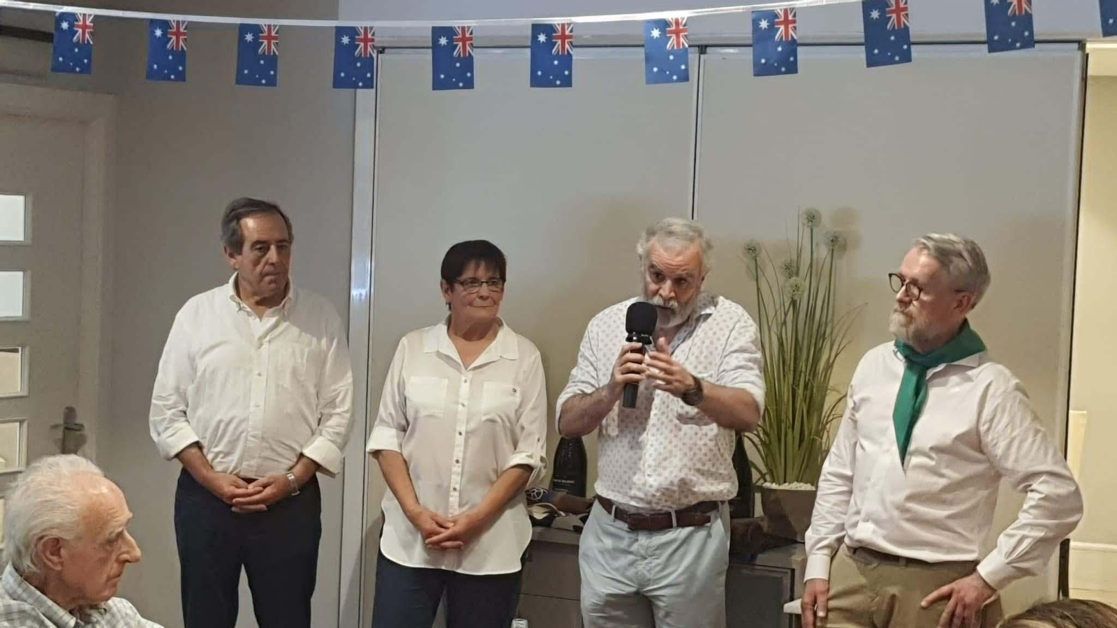 El funcionario Manu Meaurio agradeció la invitación en nombre del Director para la Comunidad Vasca en el Exterior Gorka Álvarez Aramburu, que por razones de agenda no pudo asistir