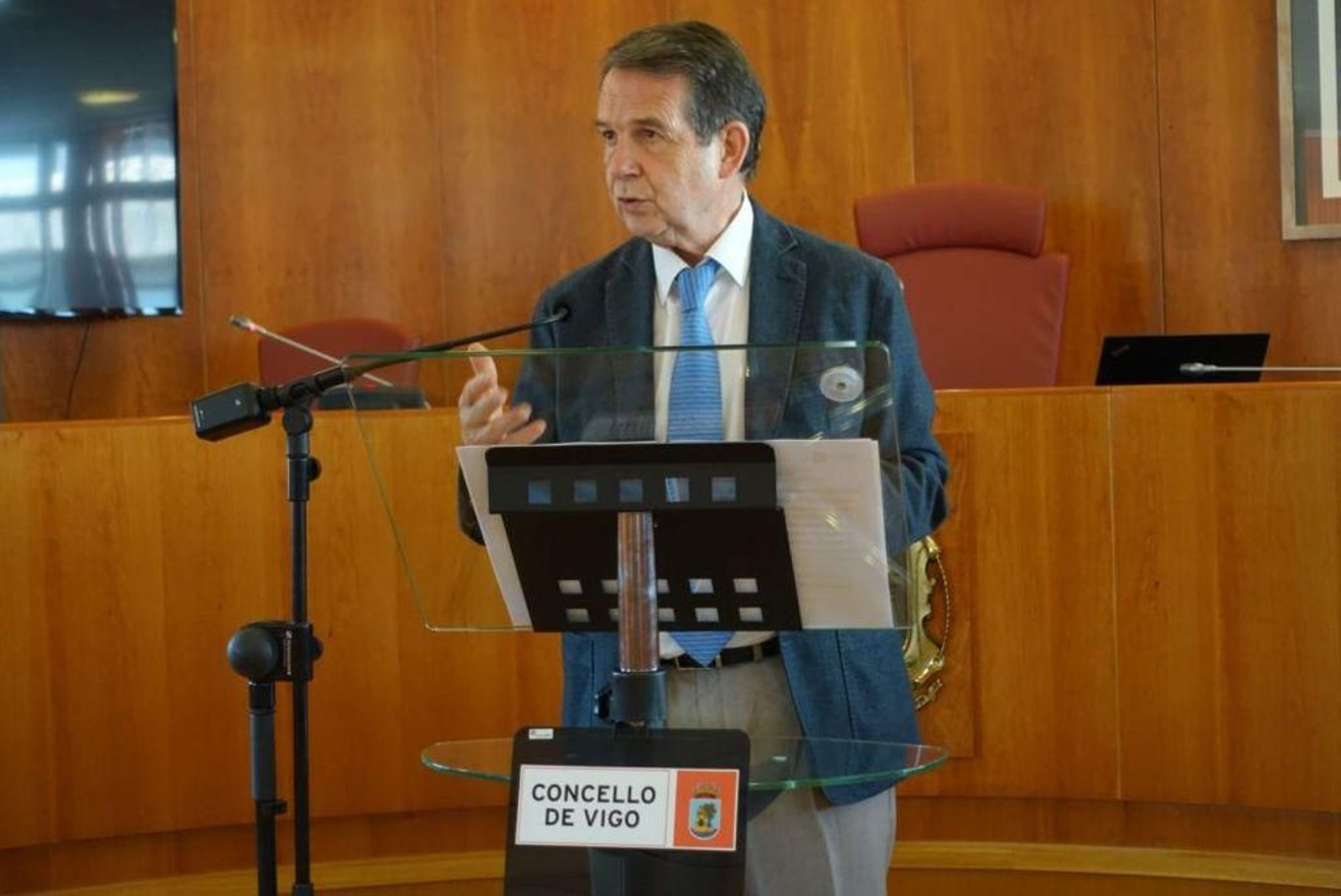 Caballero explicó que Vigo tiene en trámite de ejecución 10,7 millones en política social.