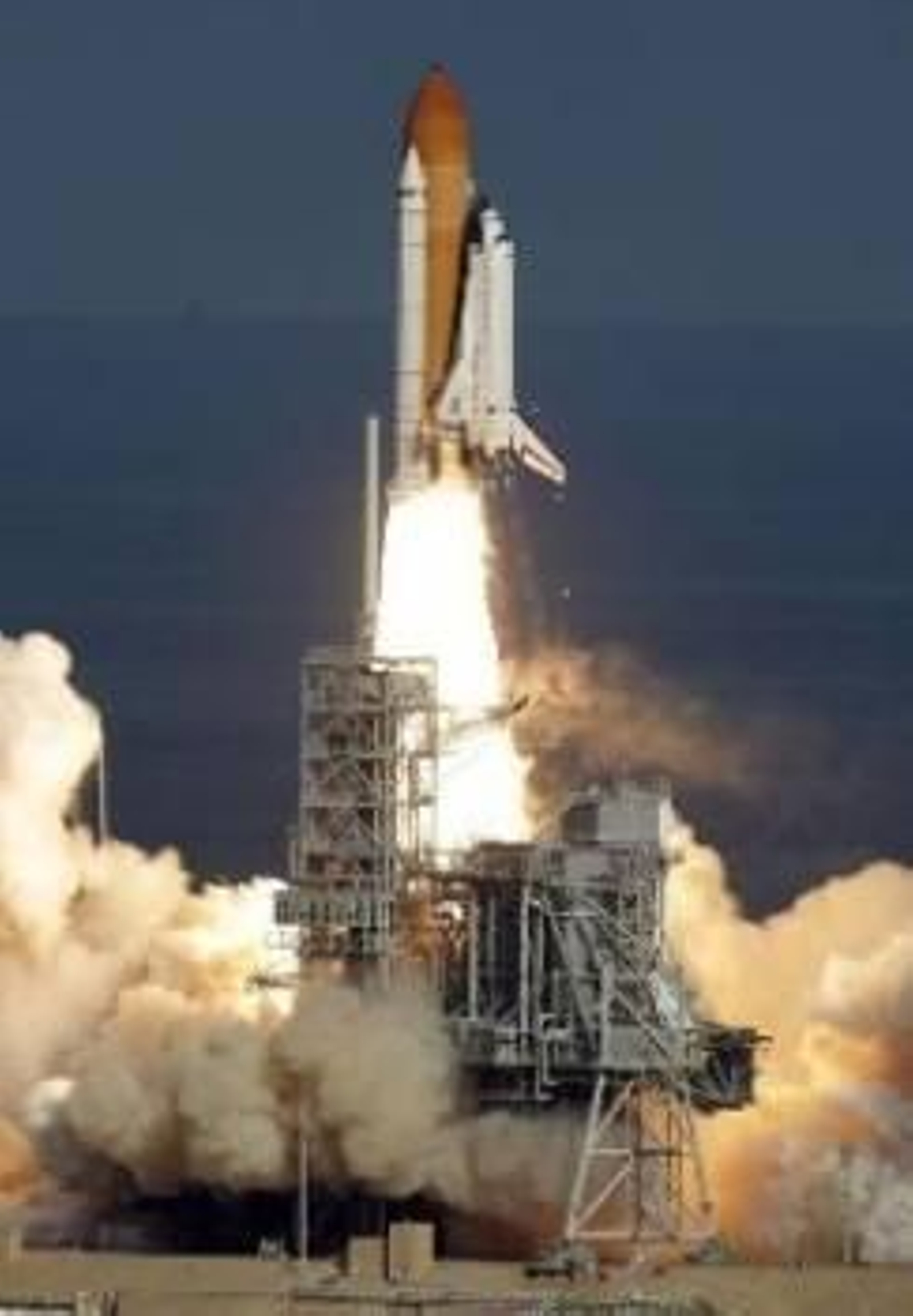 Un momento del lanzamiento del 'Atlantis'.