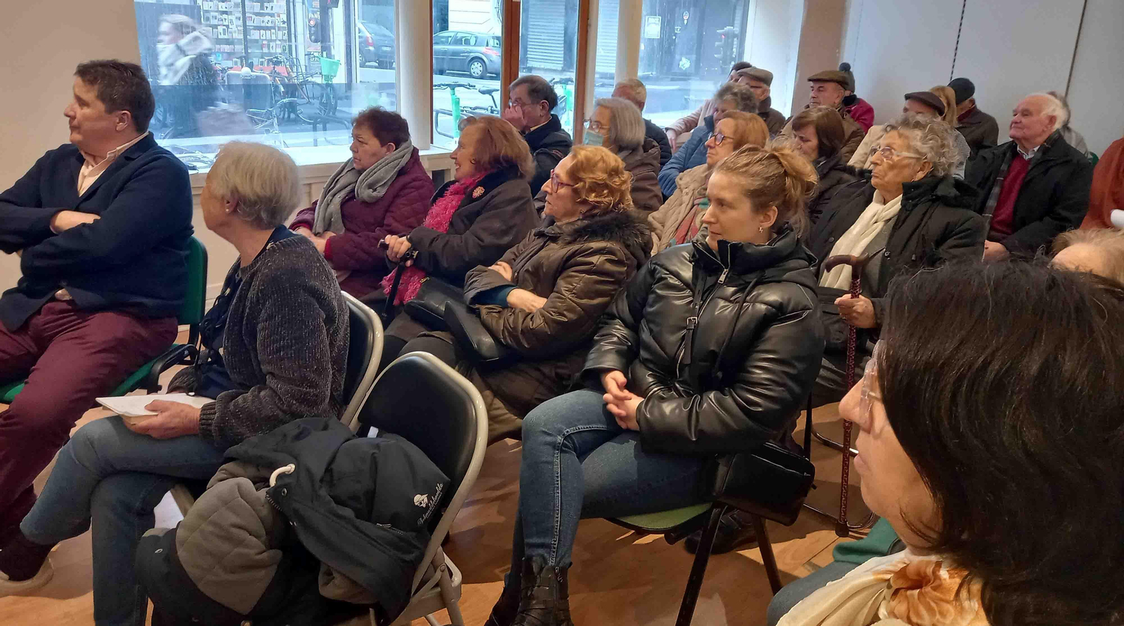 París Homenaje a la emigración española web