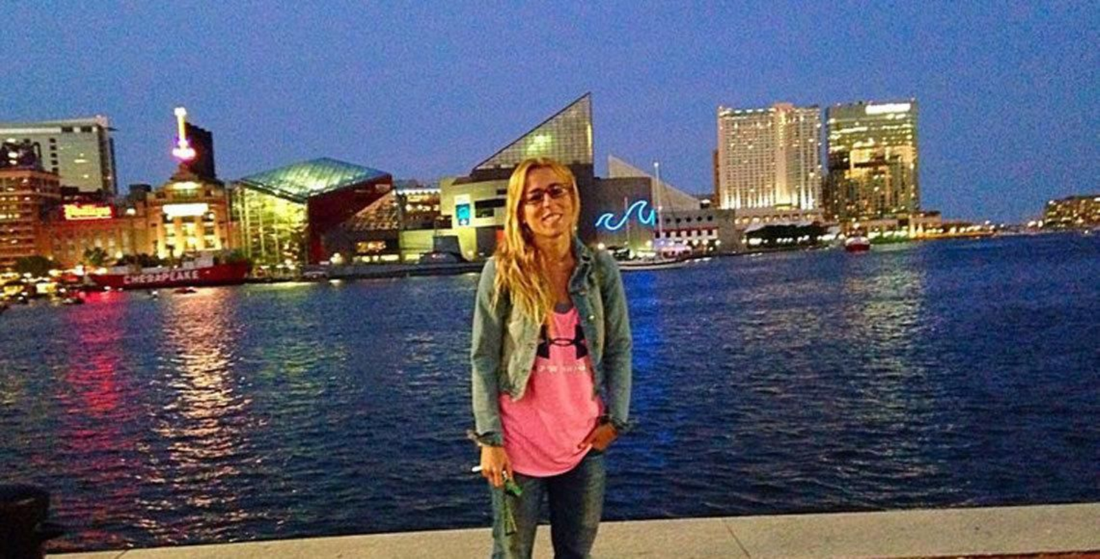 Las calles de Baltimore, se convirtieron en un campo de batalla entre manifestantes y policías.