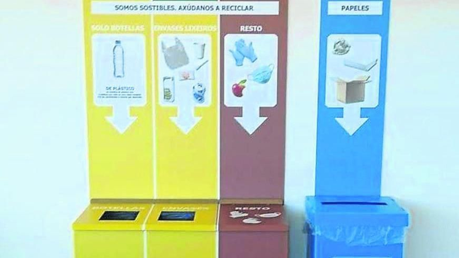 Los colectores de una de las salas de espera, tras la intervención.