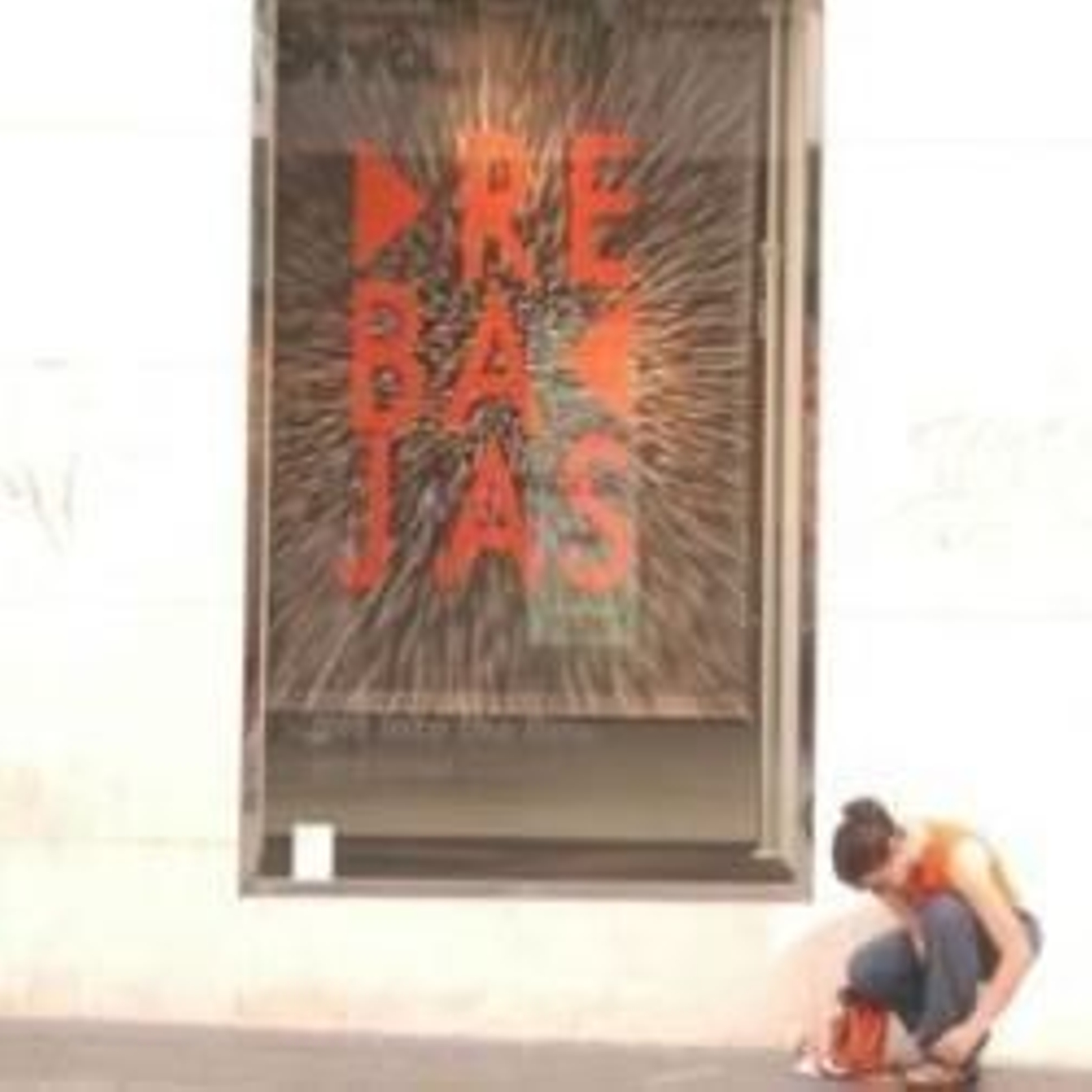 Cartel de rebajas en un comercio del grupo Inditex.