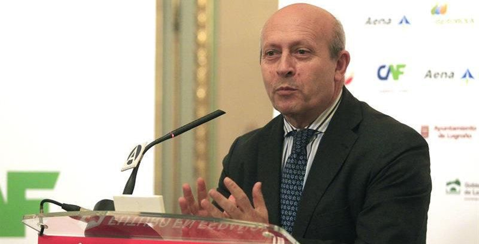 El ministro Wert hablando del futuro del español.