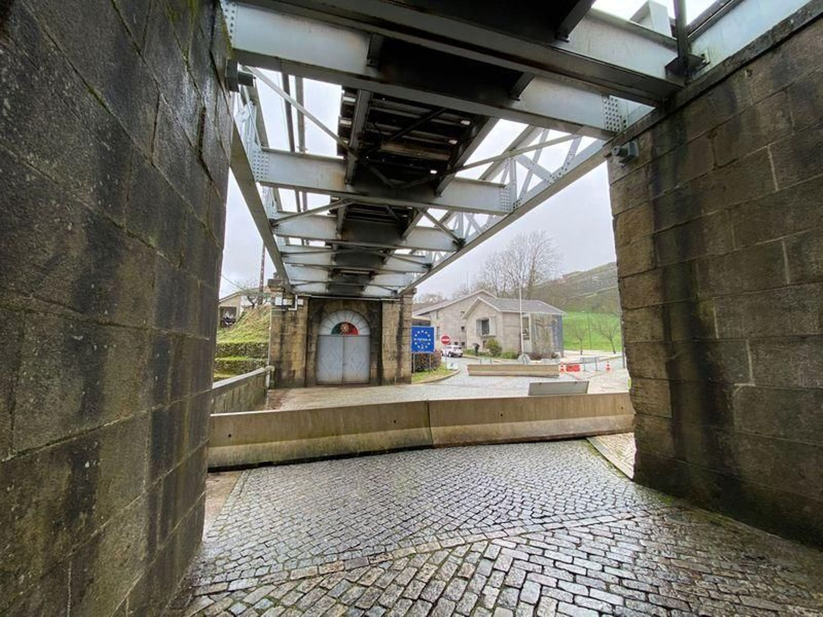 Se restablecen controles fronterizos entre España y Portugal // Alberte