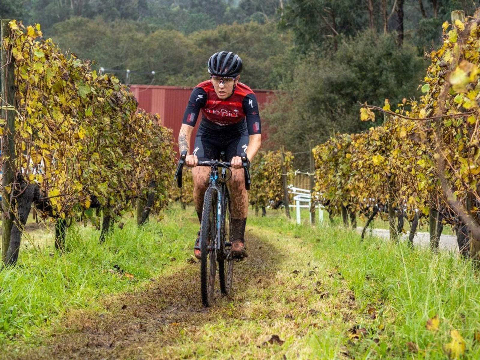 Carla Fernández ganó en mujeres y ya lidera la categoría élite femenina.