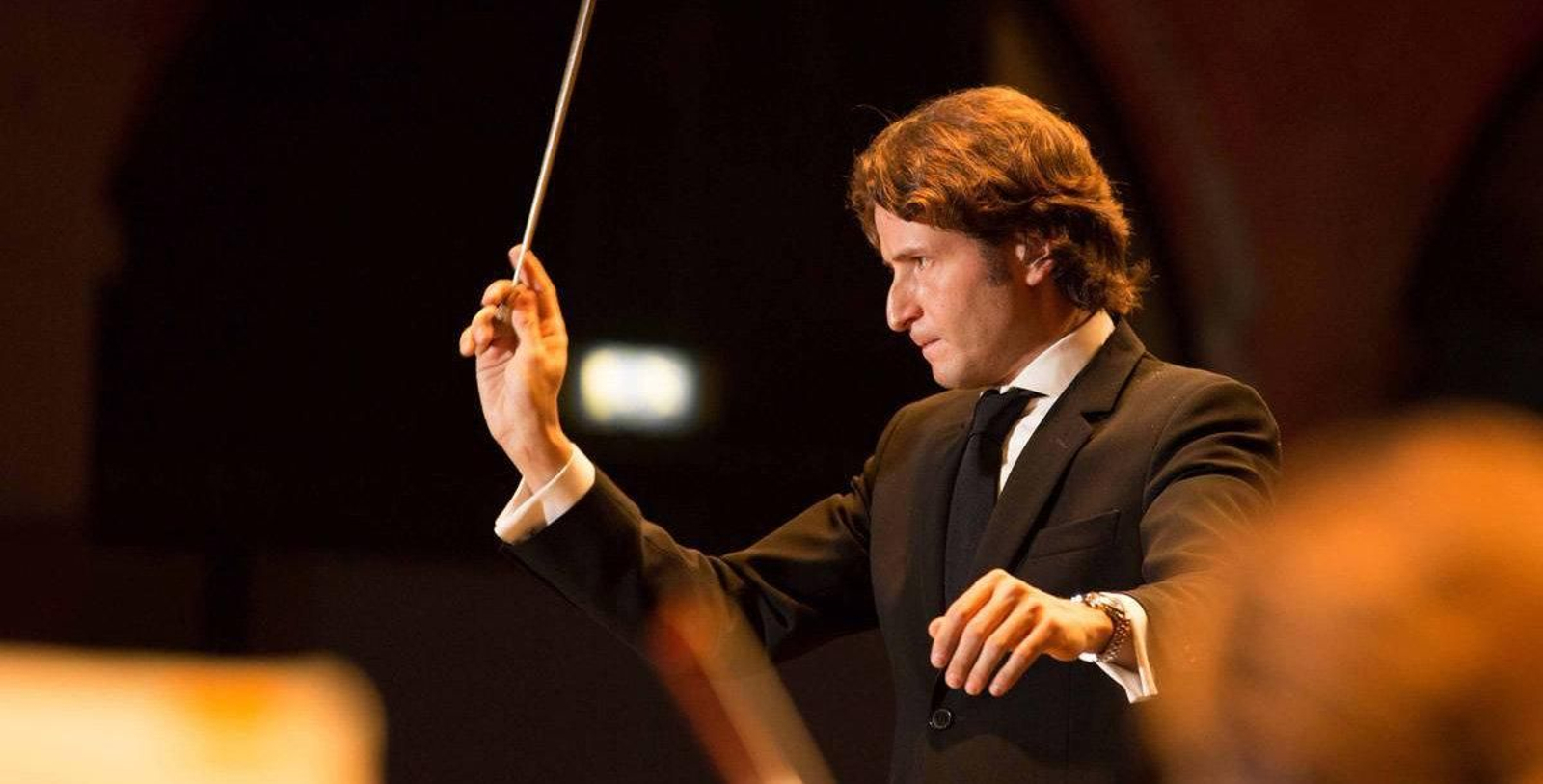 El director de orquesta Gustavo Gimeno durante una de sus actuaciones