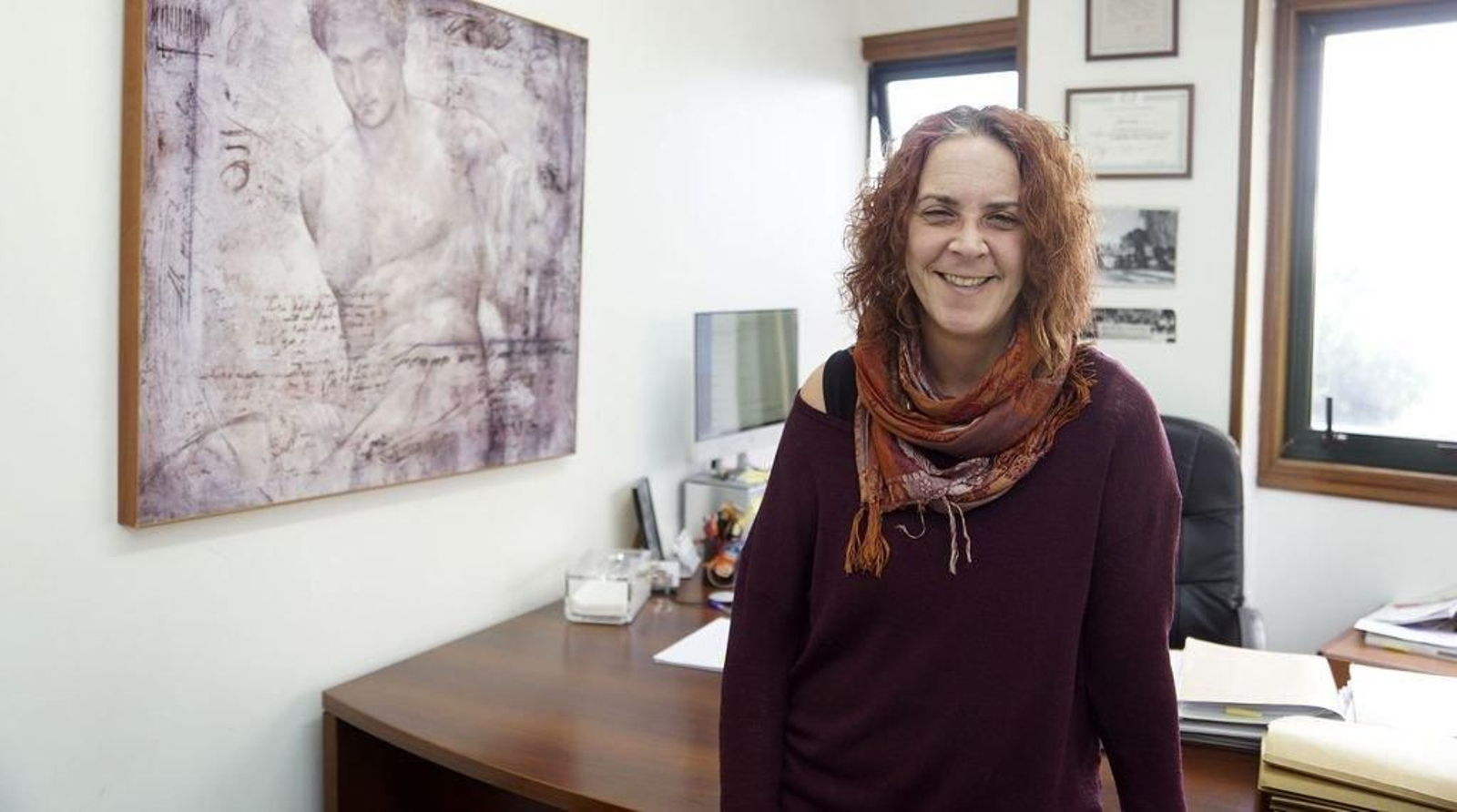 La abogada viguesa Esther Lora está al frente de la nueva oficina de denuncias de SOS Racismo.