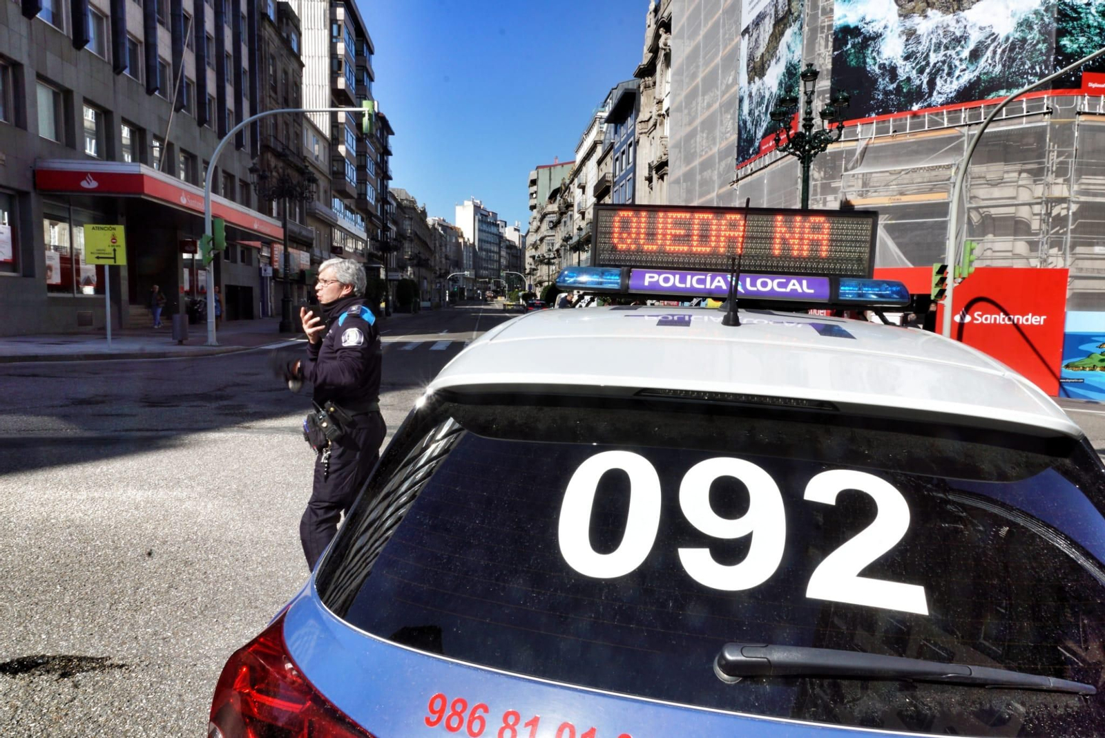 Control de la Policía Local de Vigo en la ciudad  // Vicente