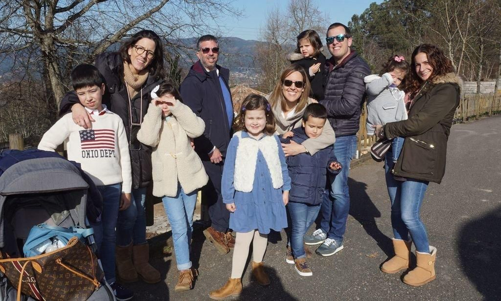 Visitantes ayer en el zoo.