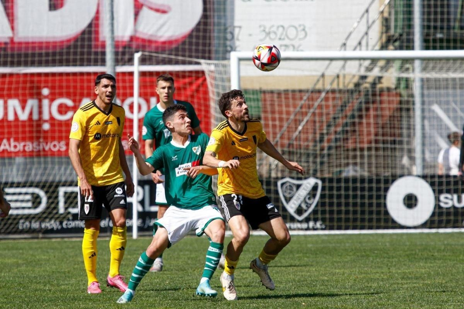 El Coruxo empató con el Compostela el pasado fin de semana.