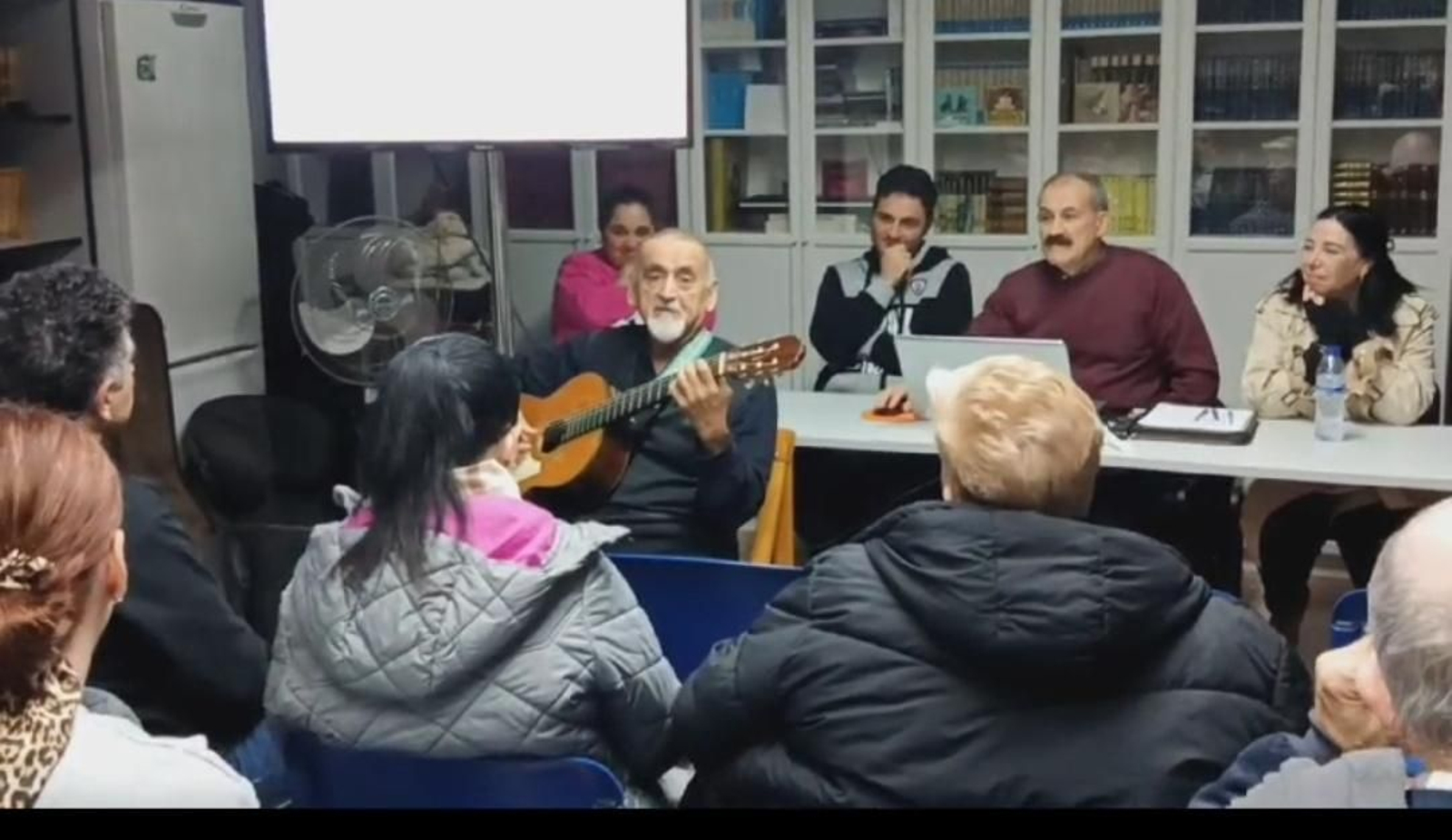 El Centro Gallego de Valencia celebró Asamblea General Ordinaria de Socios, presidida por el ourensano, Manuel Fortes Pérez.