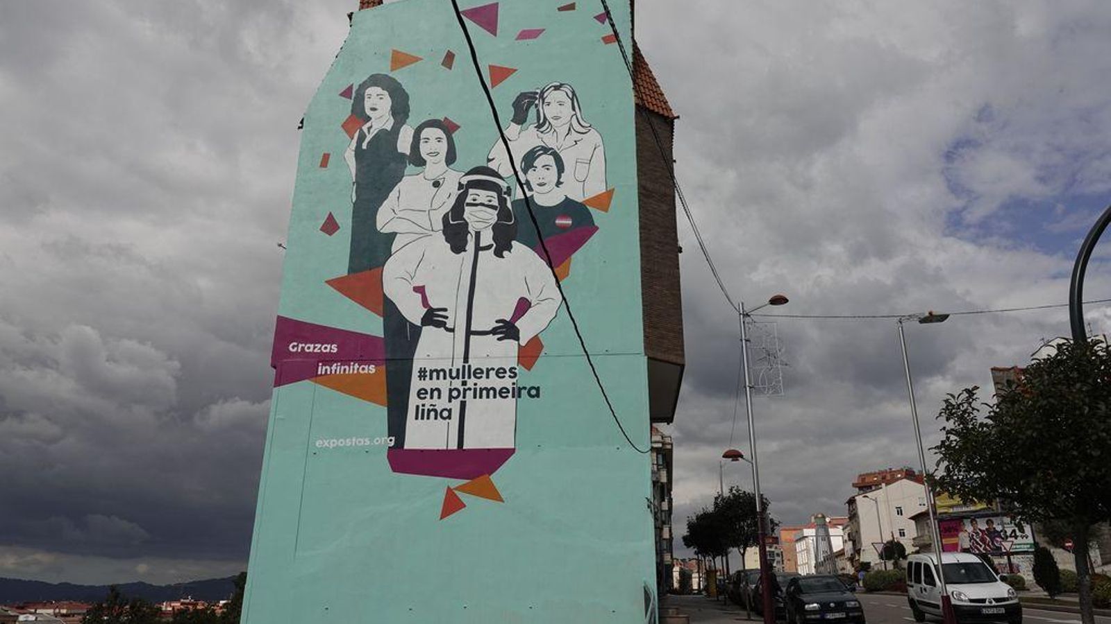 Expostas han dejado su obra en la calle Aragón.