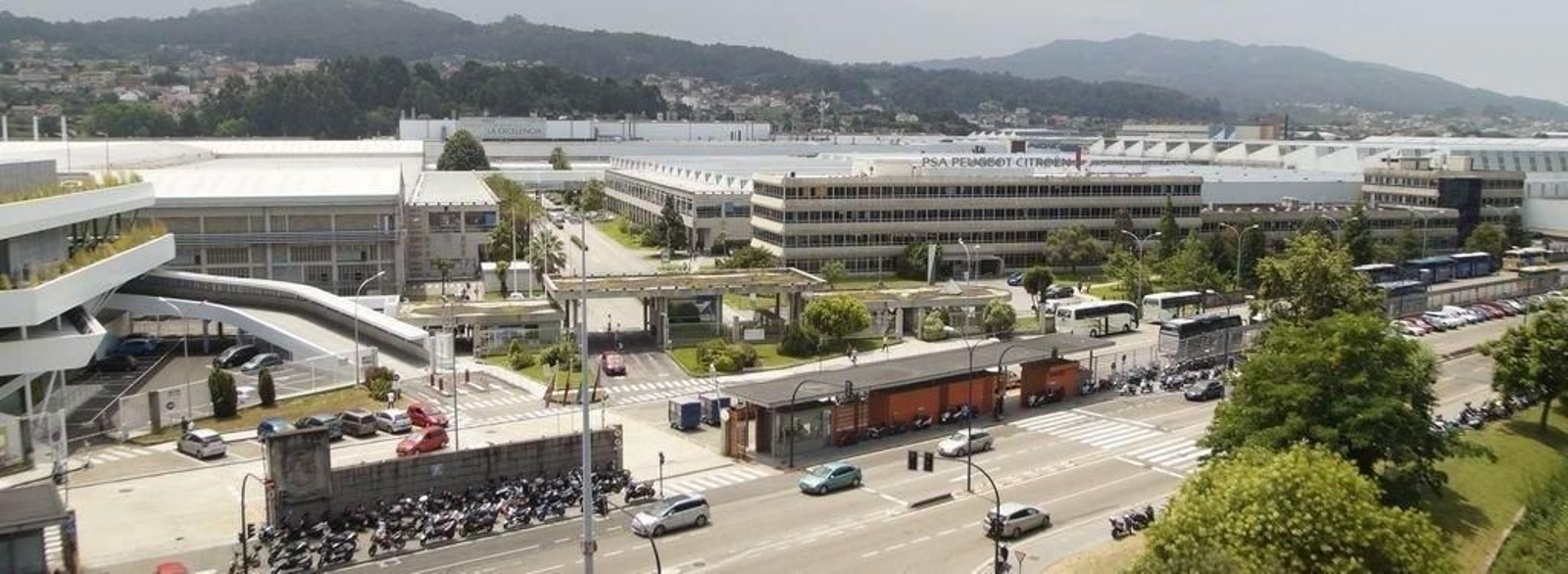 La plantilla de la factoría de  PSA Vigo, expectante tras la fusión con Fiat.