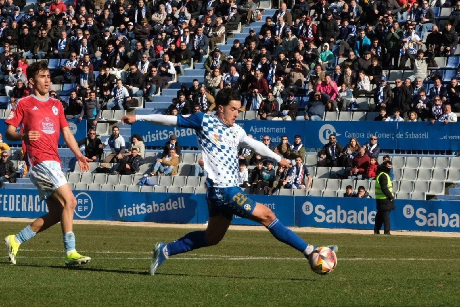 Javi Rodríguez (izquierda) y Abde fueron los autores de los dos primeros goles de un partido que decidió David Soto en el tramo final.