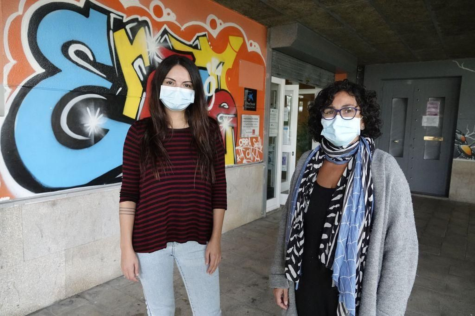 Lucía Pereda y Elvira Rivas trabajan en la Asociación Érguete, que acaba de cumplir 35 años.