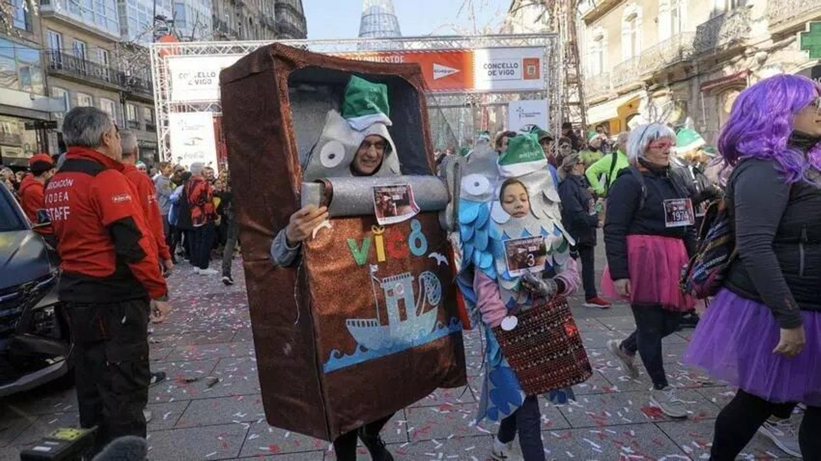 Galería | Vigo corre la San Silvestre 2024 entre multitud de disfraces