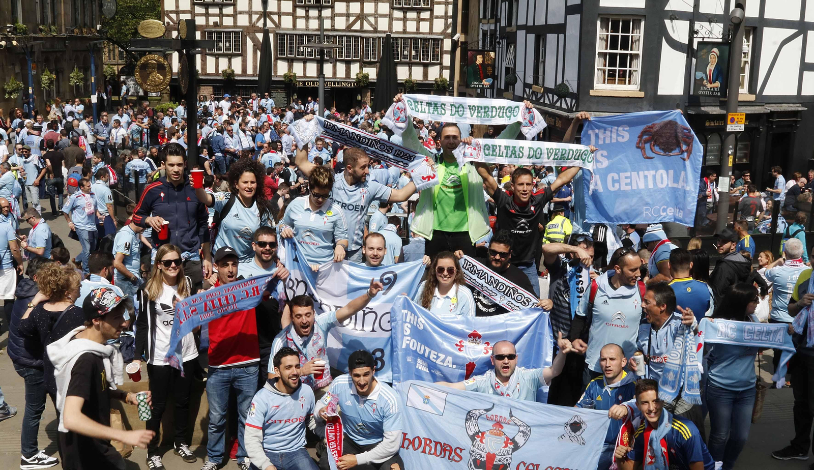 El viaje de la afición celeste a Manchester, el 11 de mayo de 2017. // J.V. Landín