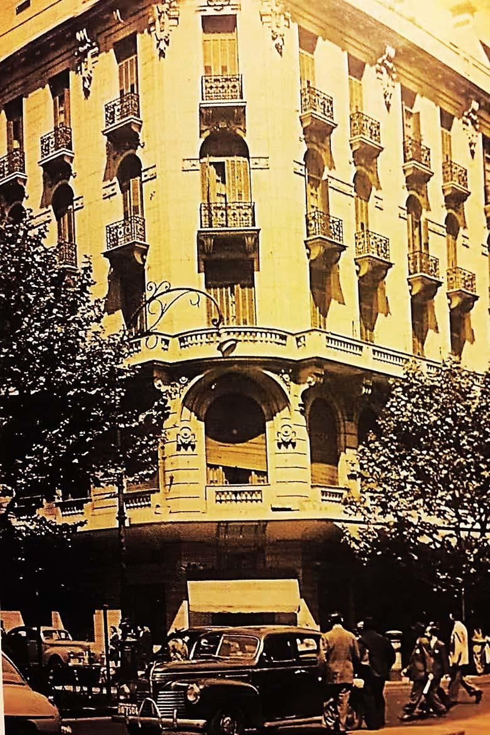 Fachada del Bar El Español en 1939. AGN.