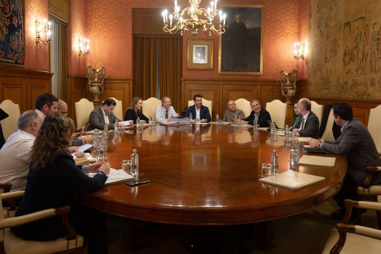 El presidente de la Diputación, Luis López, en la reunión de la Junta de Gobierno.